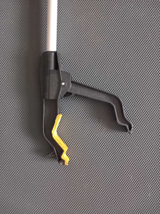 Agarrador com pinça (Como Novo)