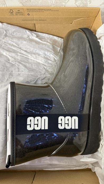 Продам UGG б/у 42 размера