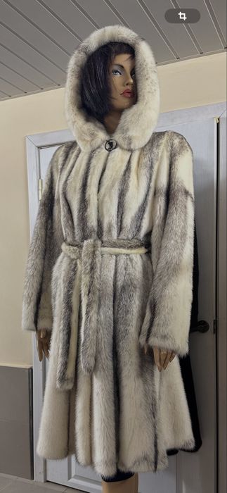 Рр 48. Норковая шуба’ манто белая крестовка’. MANAKAS