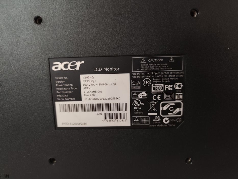 Monitores, várias polegadas