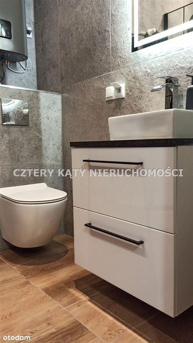 Duże M-3 z wyspą kuchenną