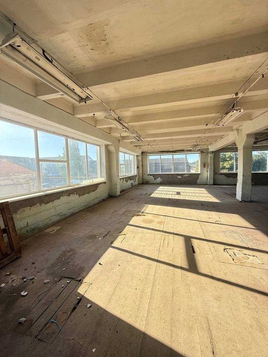 Оренда виробничого або складського приміщення 250 кв.м. є обладнання