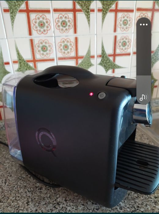 Máquina de café D'elta Q