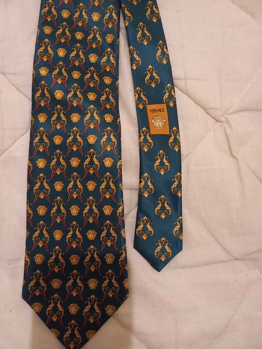 Gravatas: Versace, Dior