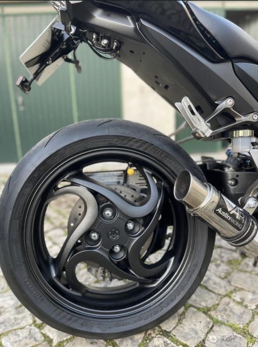 Honda Cb 1000r  2010 impecavel
