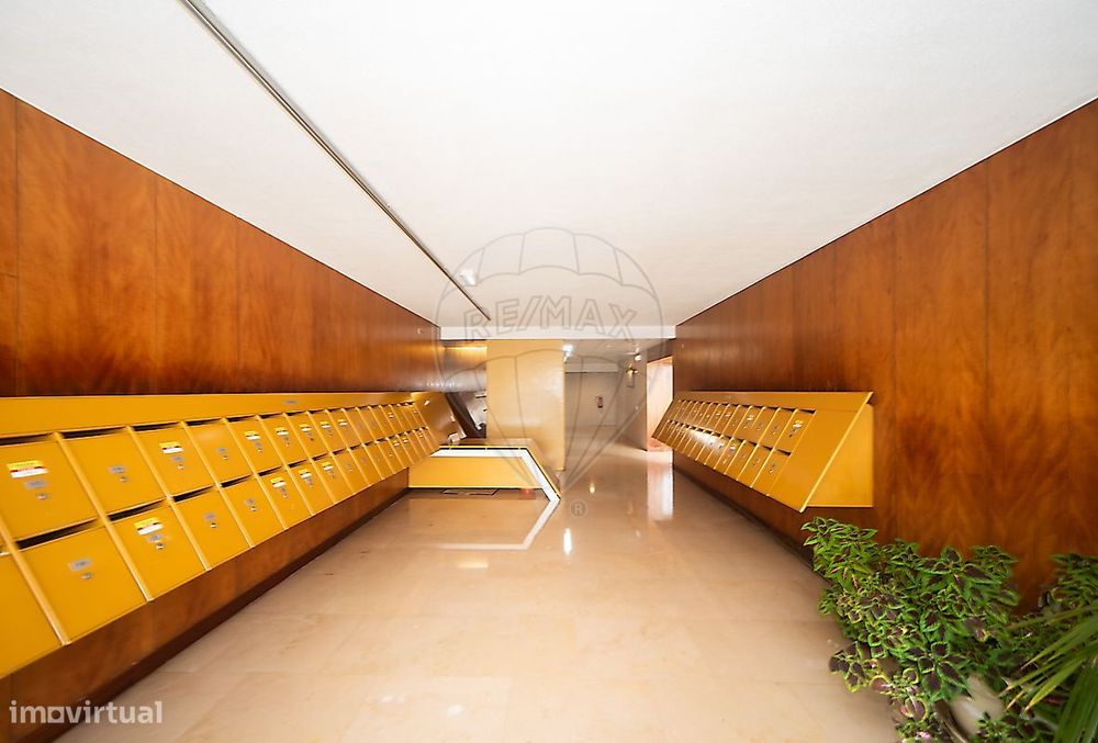 Apartamento T4 para arrendamento