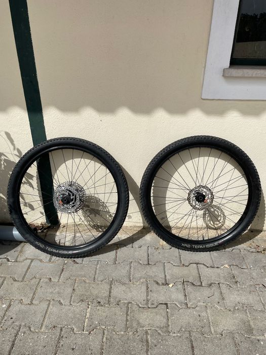 Conjunto de rodas bontrager kovee 25