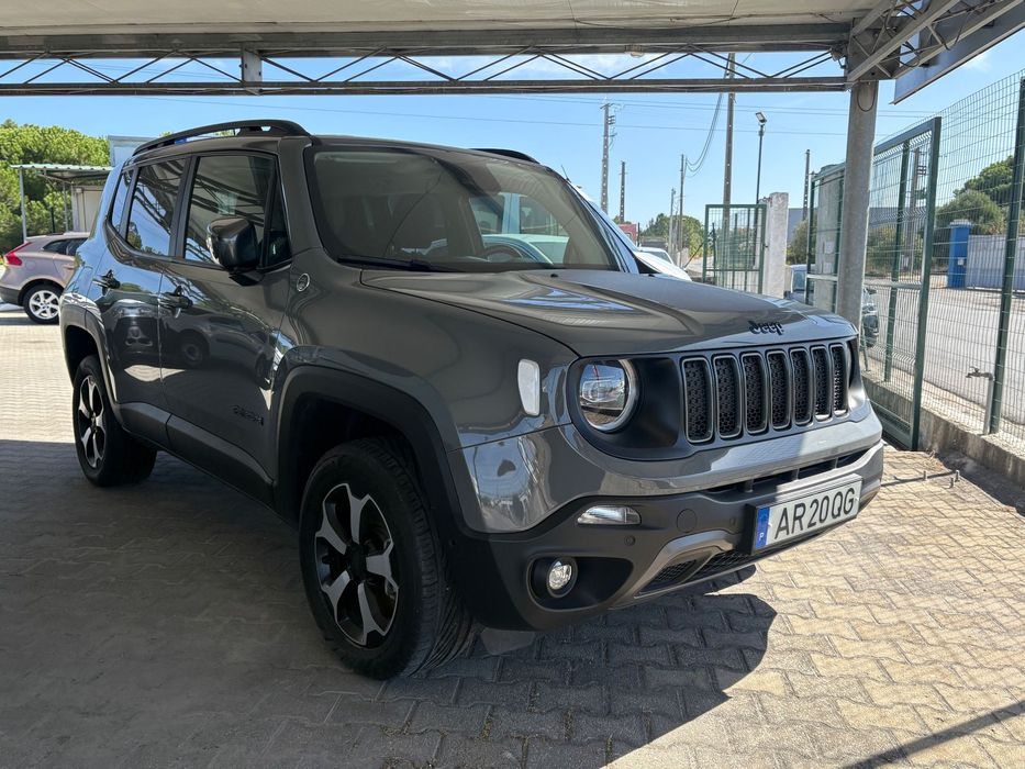 Jeep Renegade 1.3 TG Trailhawk