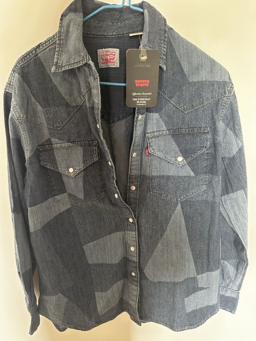 Джинсова сорочка бренду Levi's  Модель "The Everyday Blouse"