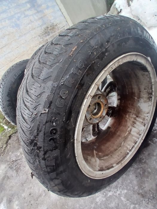Колеса ауді Audi а4б8 R16 5×112 з зимнею резиною