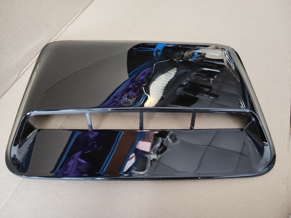 Воздухозаборник на капот