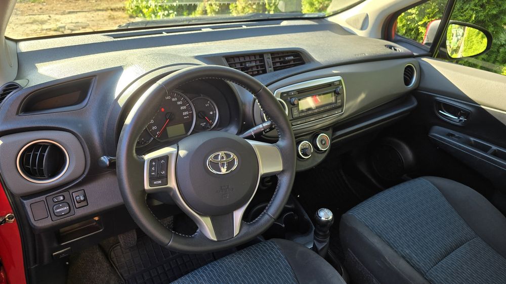 Toyota Yaris, Polski salon!