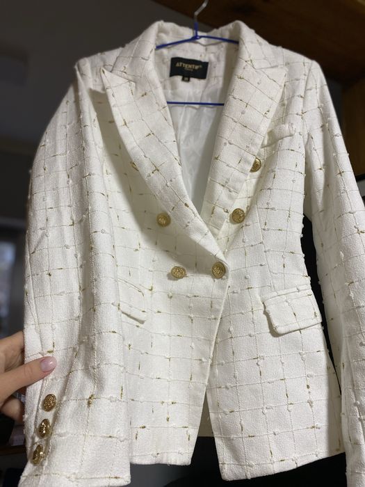 Піджак білий святковий