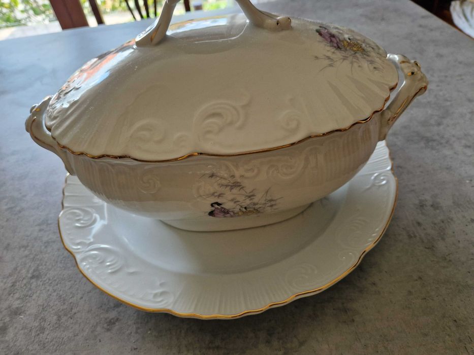 Terrina e prato de bolo de colecção Família Rose da Vista alegre