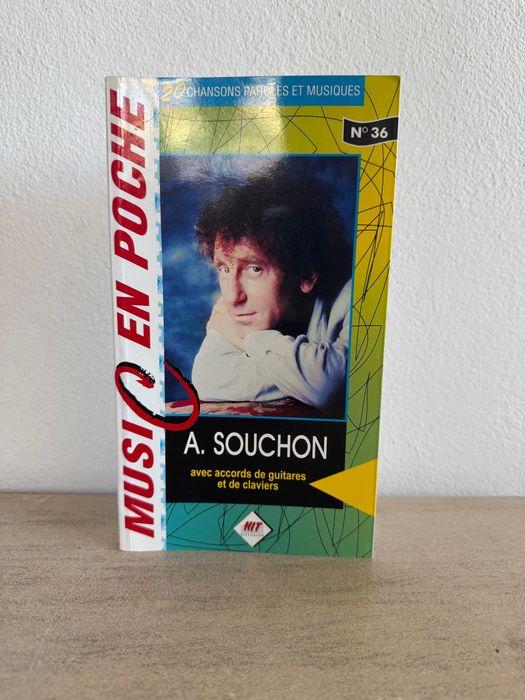 Livro Music en poche Alain Souchon