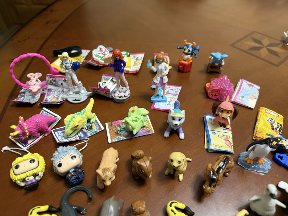 Фігурки кіндер (різні серії)