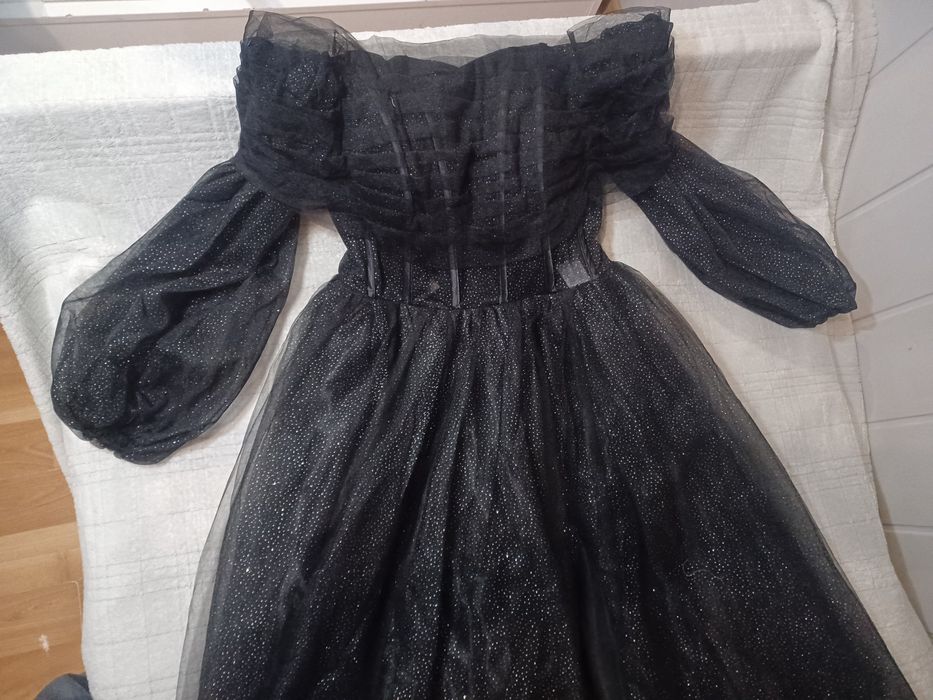 Sukienka na studniówkę