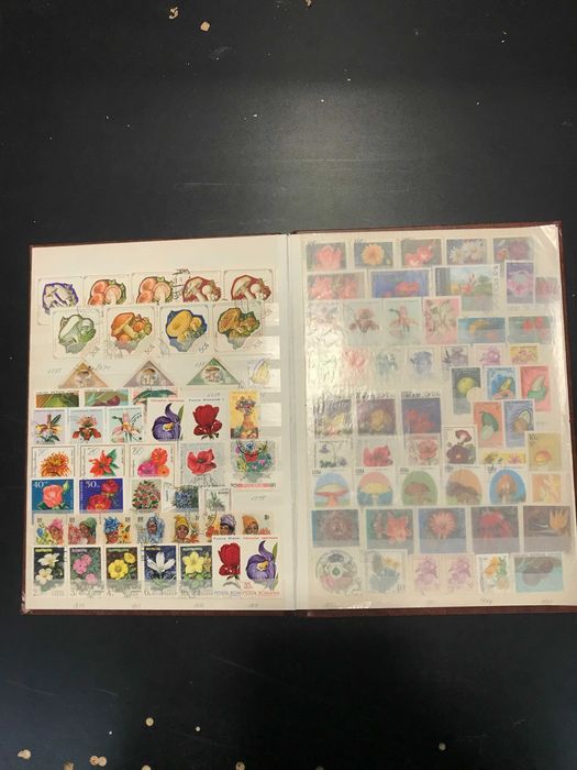 Альбом з марками флора 1000 шт