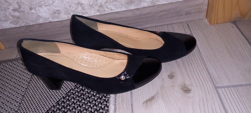 Жіночі туфельки 39 розмір Marco