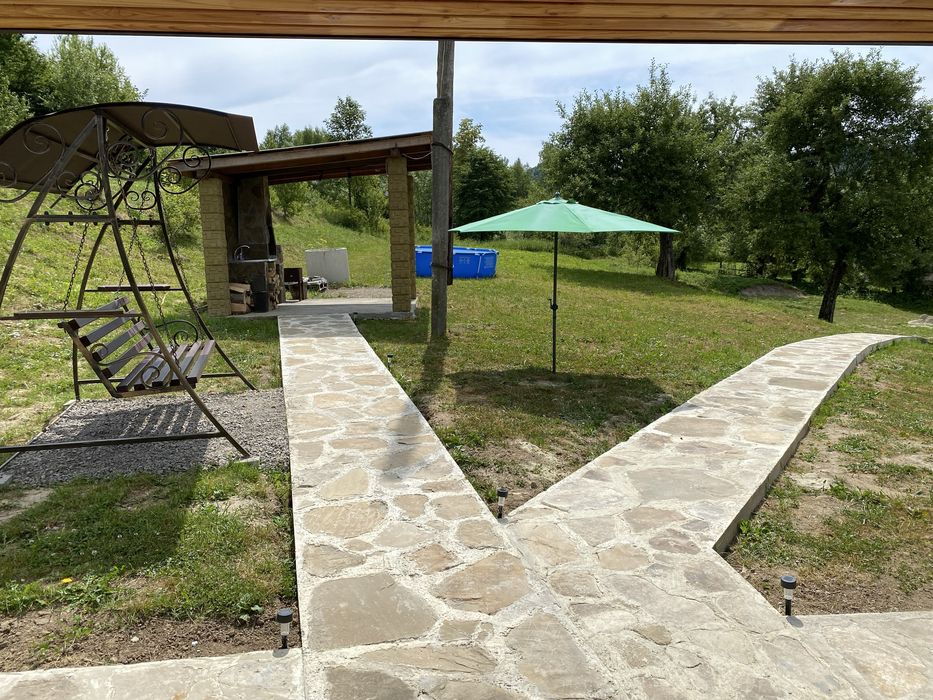 Східниця-Відпочинок в Карпатах. Оренда. Здам.Котедж з басейном.