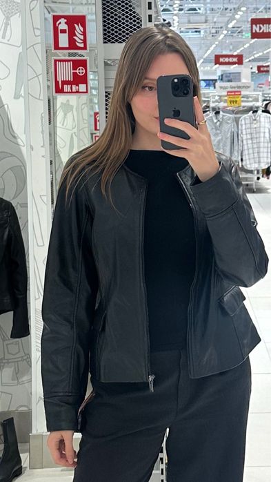 Шкіряна куртка TAMARIS  2000 грн  Розмір S