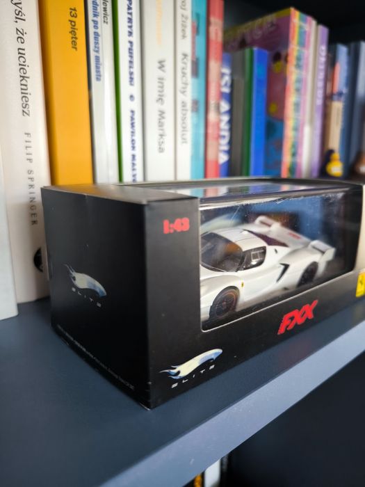 Hot Wheels Ferrari FXX Elite 1:43