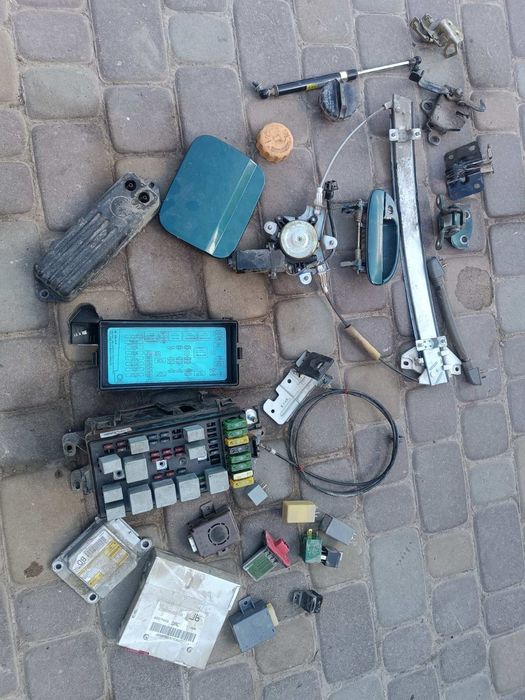 Стойки Део нубіра 2 амортизатори Daewoo Nubira 2