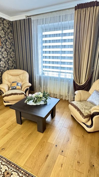 Продаж будинку з ремонтом на околиці міста