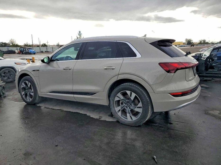 Бампер Audi Q4 E-Tron Розборка Ауді К4 Єтрон