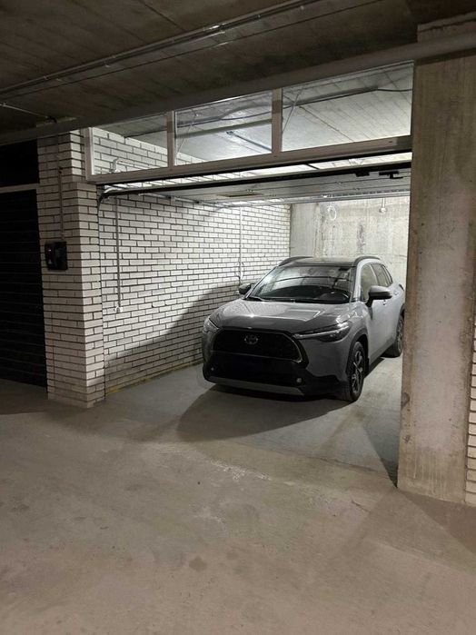 Продаж Гаража Озерна вул. Кармелюка 3в новобудова Агора з ремонтом 20м