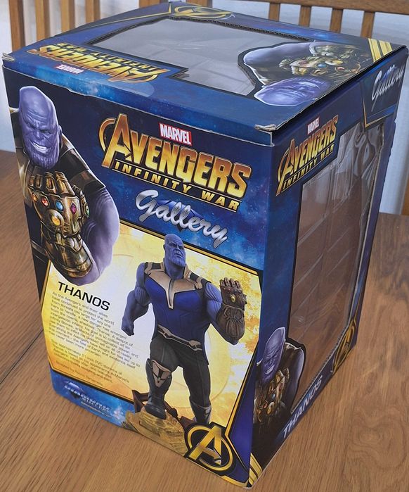 Figura Thanos - Marvel