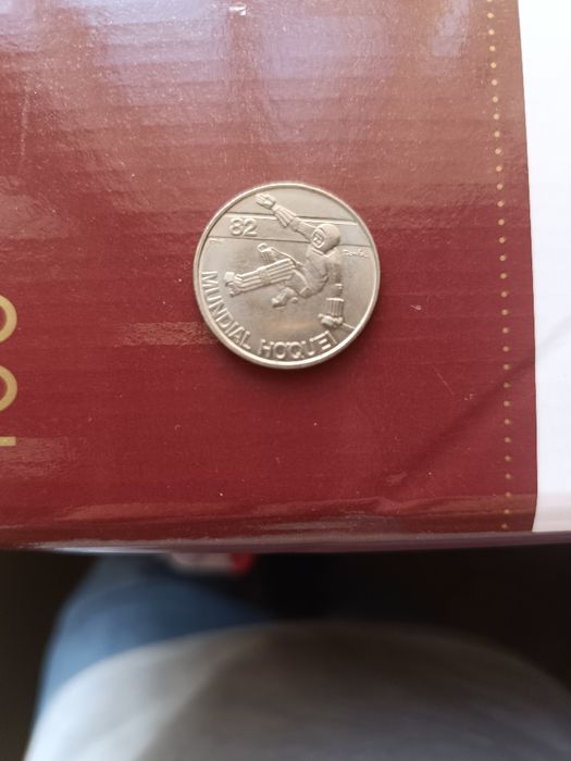 Vendo moeda á melhor