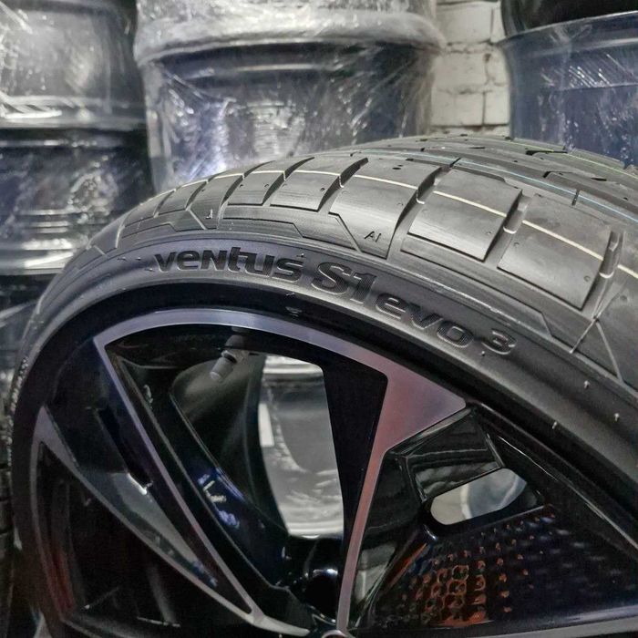 Нові літні шини Hankook Ventus S1 evo3  285/30 ZR22 101Y AO FR Sound absorber
