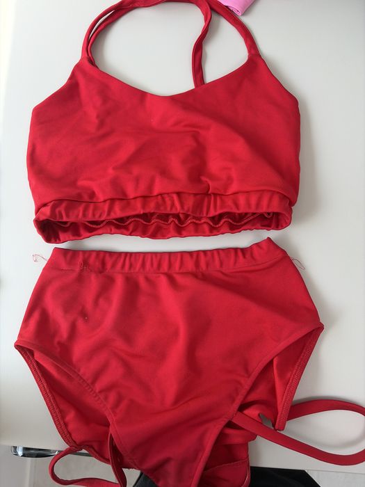 Komolet makuku pole dance