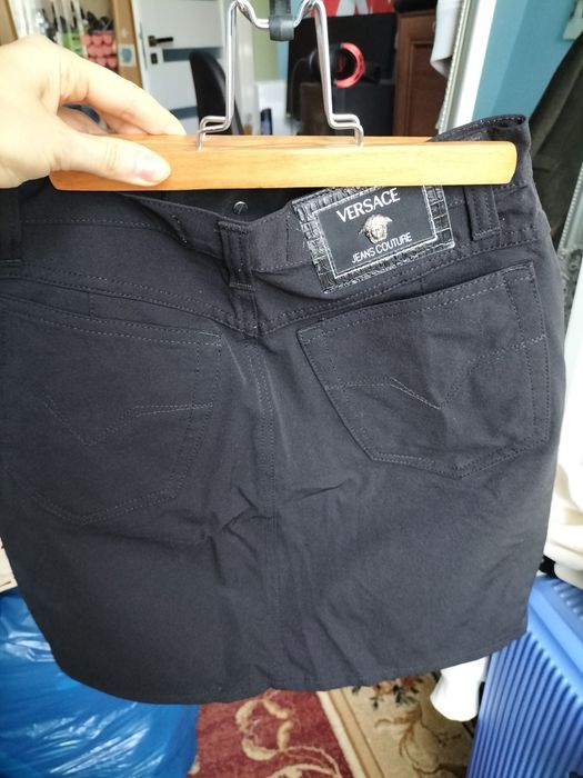 Czarna spódnica Versace vintage