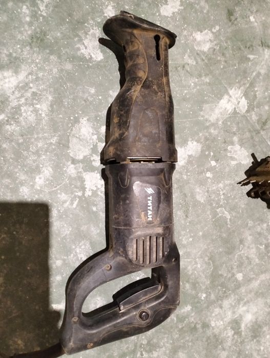 Електроинструмент на запчасти или восстановление