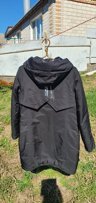 Зимове жіноче тепле пальто,б\у в хорошому стані,розмір 50-52