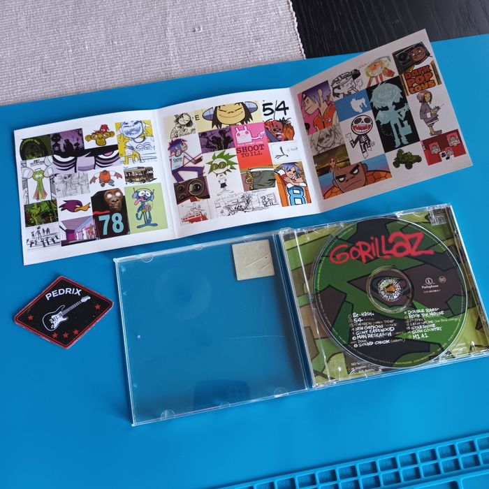 Gorillaz  CD 2001
