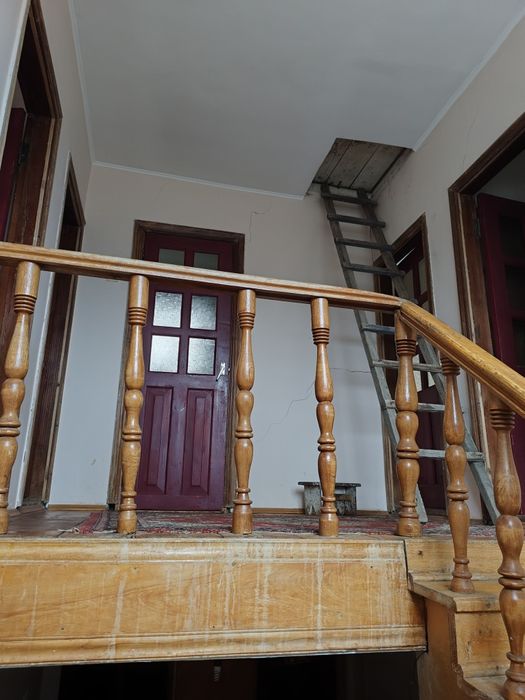 Терміновий продаж будинку біля лісу