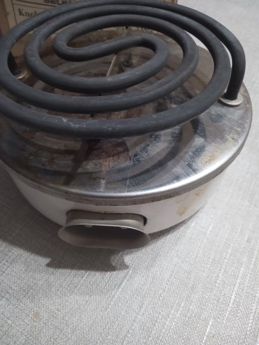 Kuchenka elektryczna mała z PRL-U do negocjacji