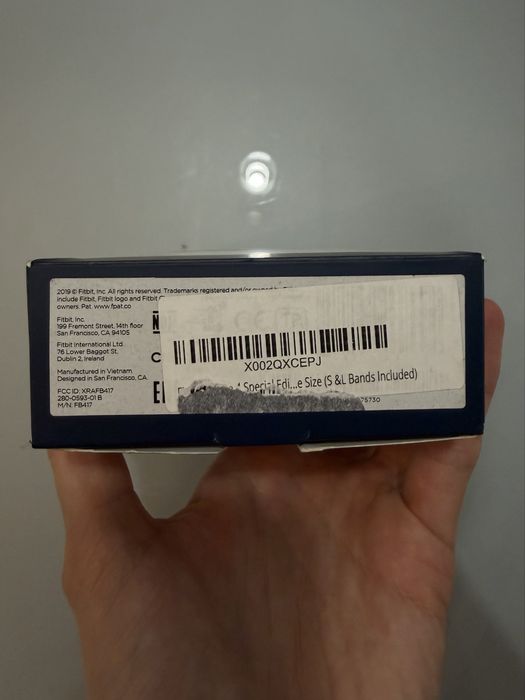 Fitbit Charge 4 фітнес-трекер з GPS та моніторингом серця