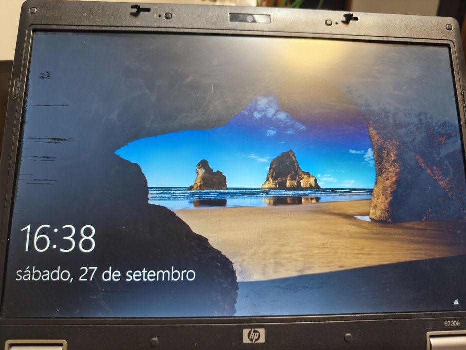 Portátil HP Compaq 6730b