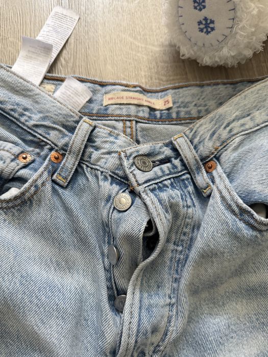 Джинсы Levis, 25 размер, прямые