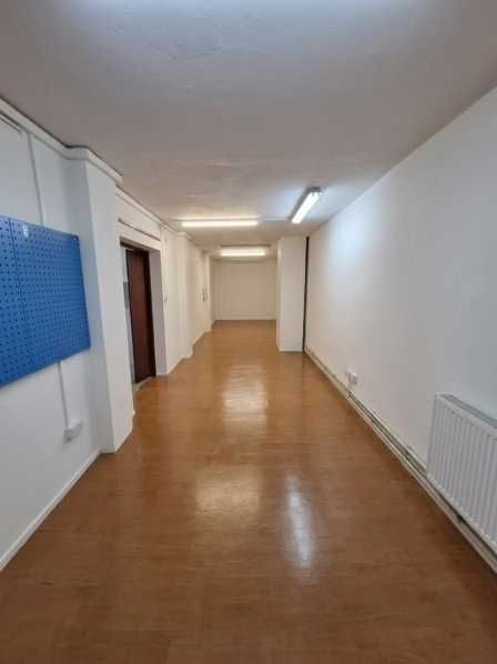 Do wynajęcia hala magazynowo-produkcyjna - 1069 m², Łódź
