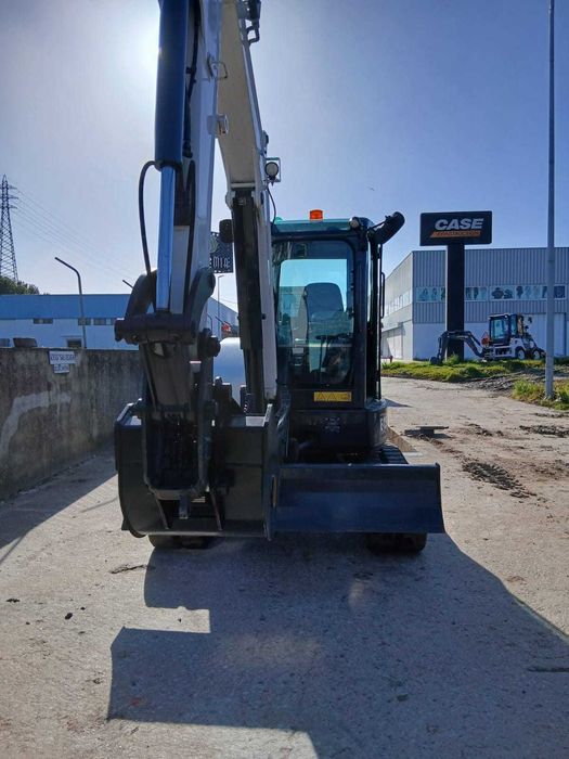 MINI ESCAVADORA BOBCAT 4.5 T