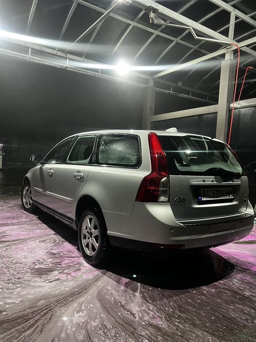 Вольво в 50 , 1.6 дизель , 2010 року