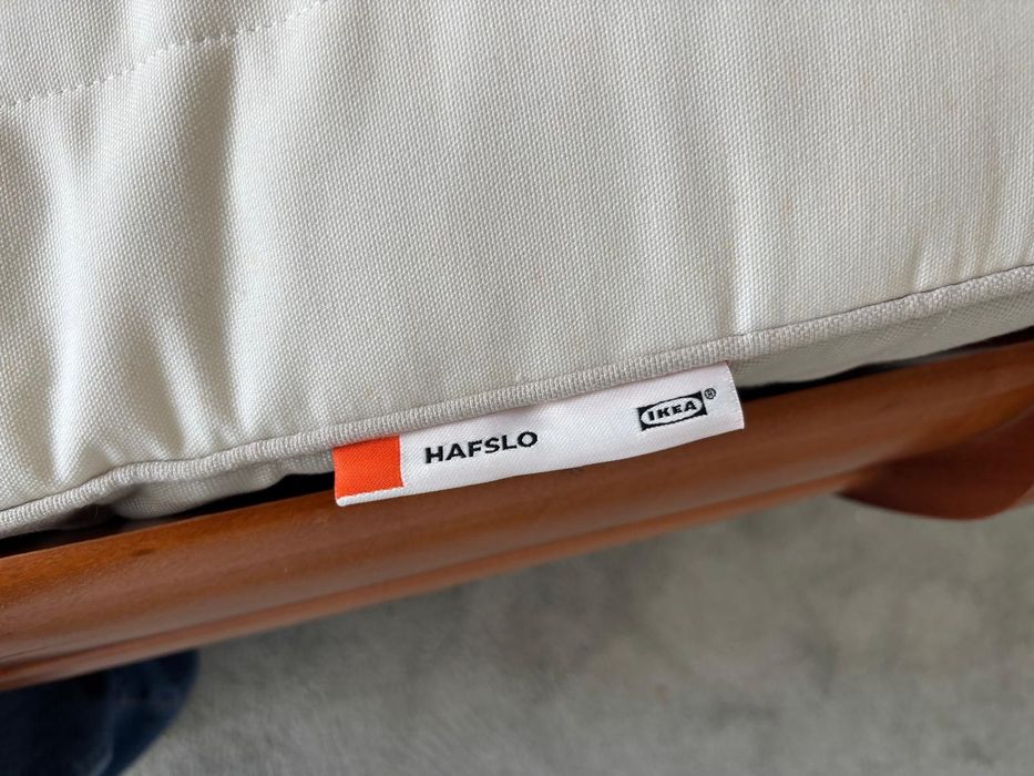 Conjunto quarto: cama + mesas cabeceira
