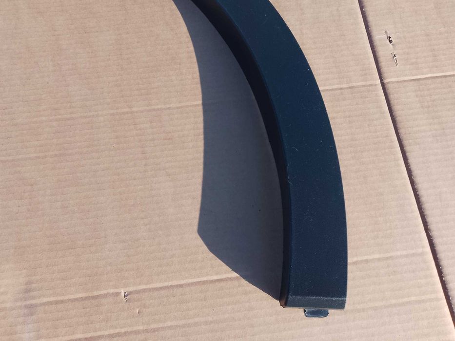 listwa nakładka błotnika VW ID.4 prawa tylna oryginał