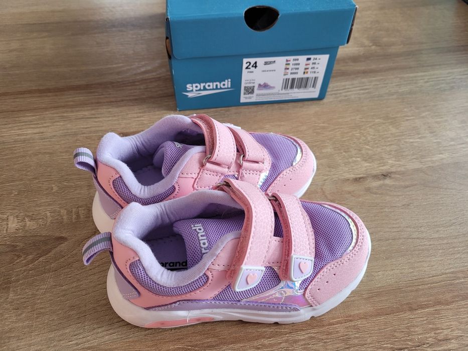 Sneakersy sprandi