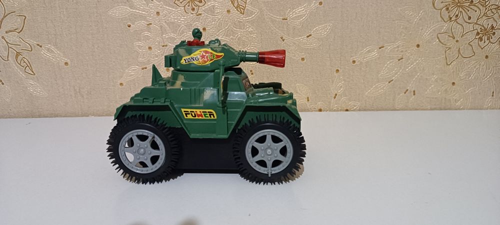 Танк на батарейках